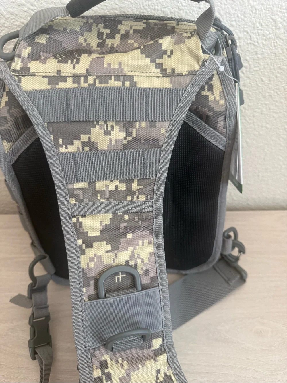 Men's Messenger Shoulder Bag in Digital Gray Camo